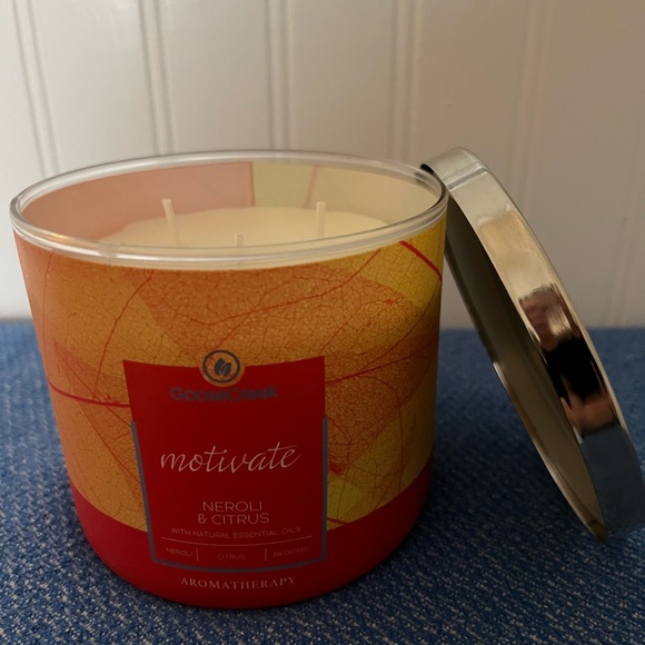 Goose Creek Motivate Candle - Picture 2 of 3